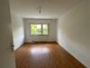 Helle 3 Zimmer Wohnung in Riedstadt-Wolfskehlen - Zimmer 2.jpg